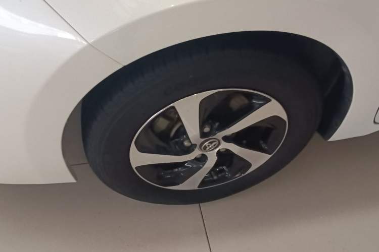 Used Toyota Levin 2017 Revised 185T CVT Elite Edition China V Standard Left Front Wheel Hub