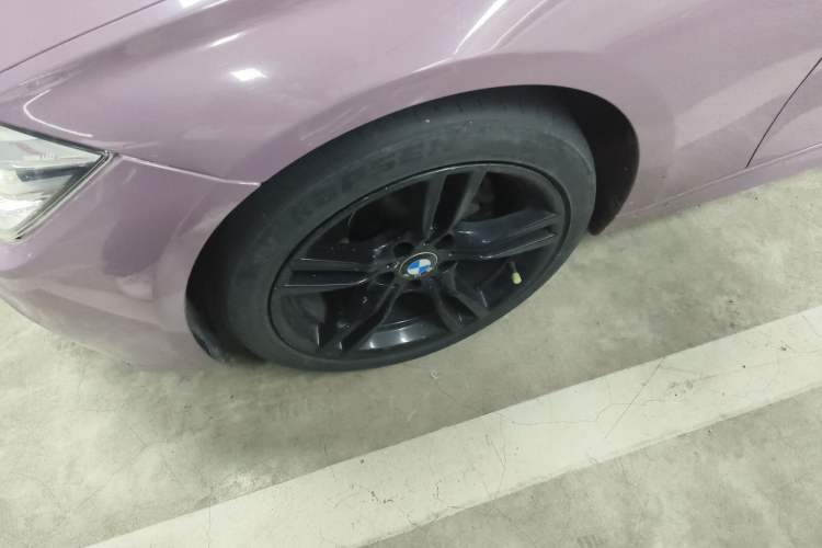 Used BMW 3 Series 2019 320i M Sport Night Edition Exterior 4