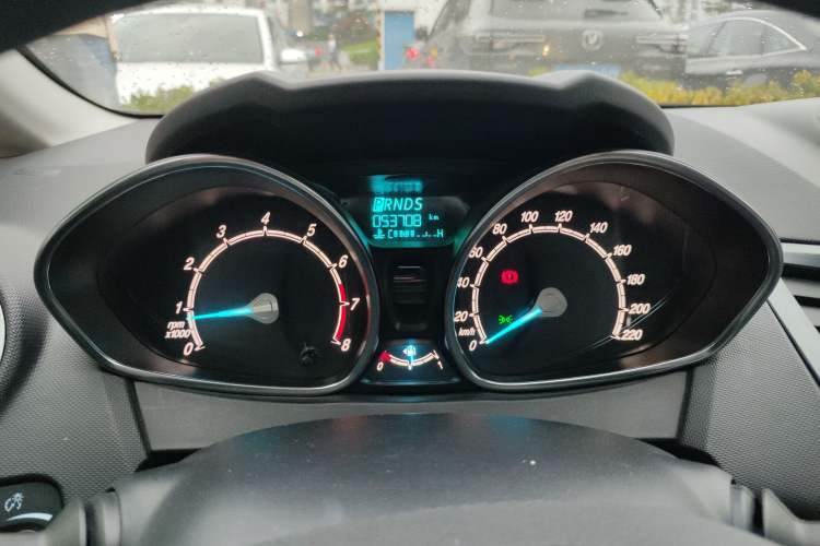 Used Ford Fiesta 2013 Hatchback 1.5L Automatic Fashion Edition Instrument Cluster