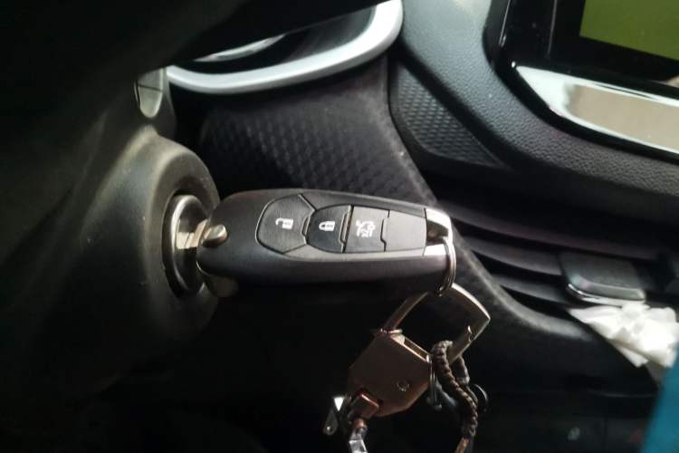 Used Chevrolet Cavalier 2022 325T Automatic Enjoyment Edition Vehicle Key