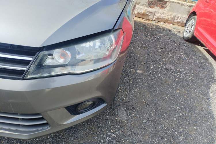 Used Volkswagen Jetta 2015 Zhuihui Edition 1.6L Manual Comfort Model Left Front Headlight