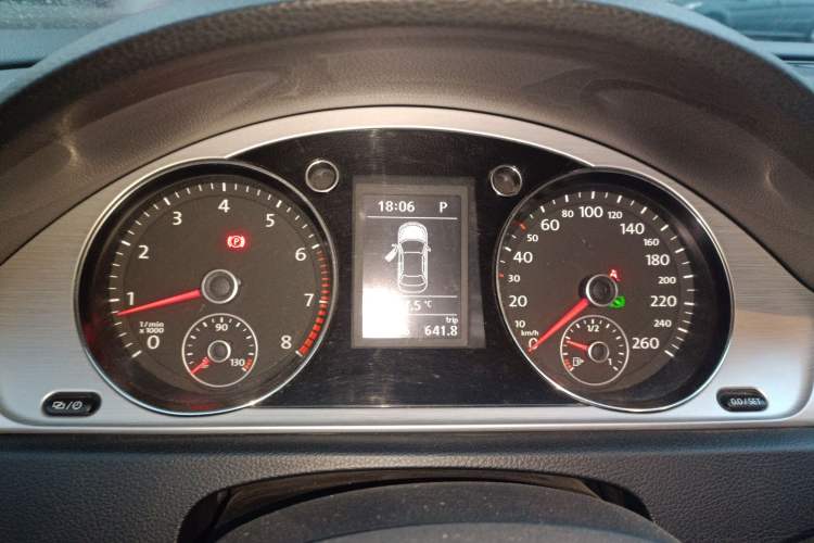 Used Volkswagen Magotan 2015 1.8TSI Advanced Model
