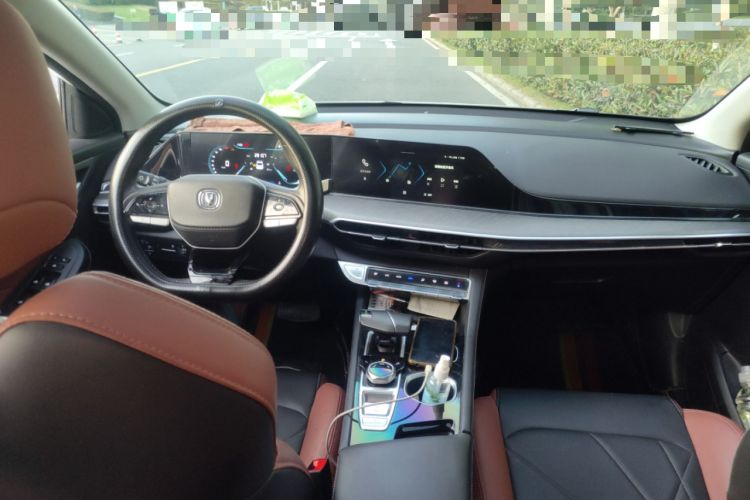 Used Changan Eado 2024 PLUS Blue Whale NE 1.4T GDI DCT High-Energy Edition
