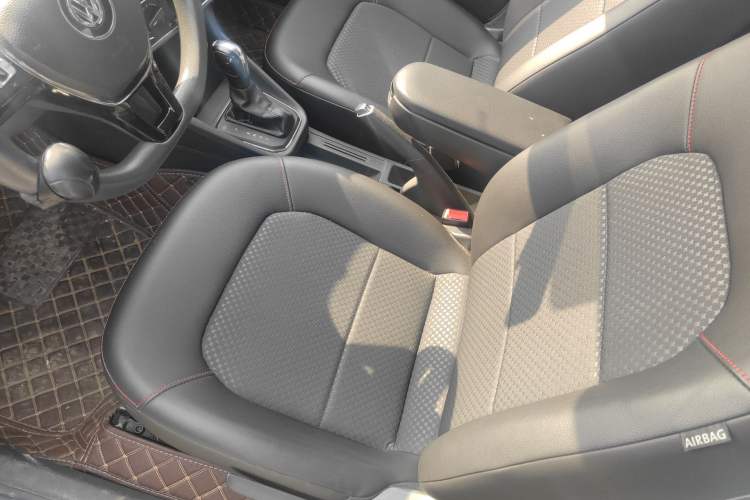 Used Volkswagen Santana 2017 Haval H9 1.6L Automatic Comfort Edition Left Front Seat