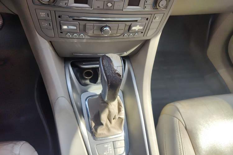 Used Citroen C5 2010 2.3L Automatic Luxury Edition Gear Lever