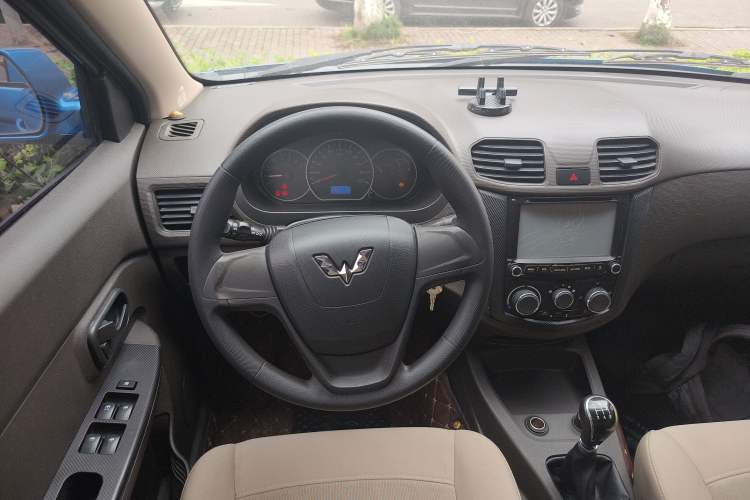 Used Wuling Hongguang 2014 1.2L S Standard Version China IV Standard