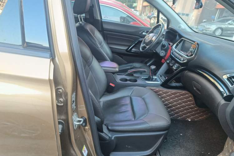 Used GAC Trumpchi GS4 2015 200T Manual Luxury Edition