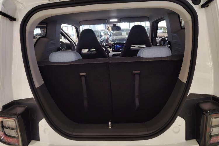 Used Geely Galaxy Panda 2024 Panda Mini 200km Longteng PRO Edition Trunk