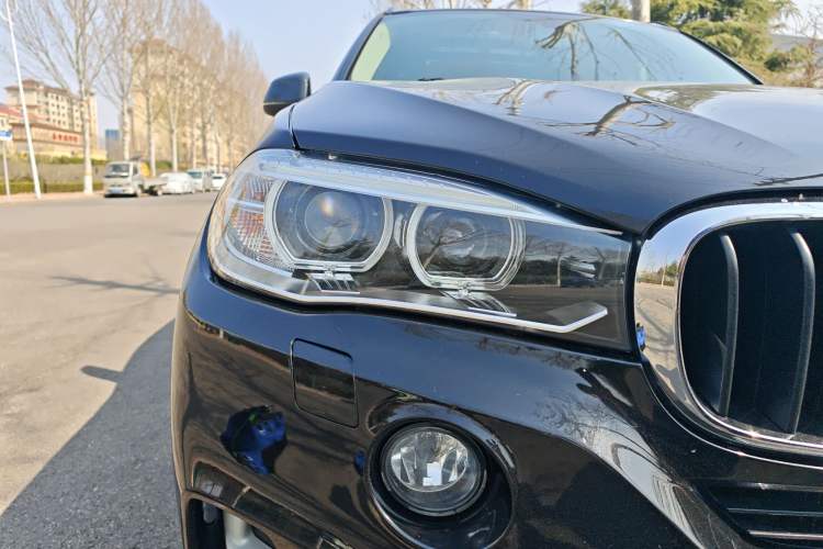 Used BMW X5 2015 xDrive28i
