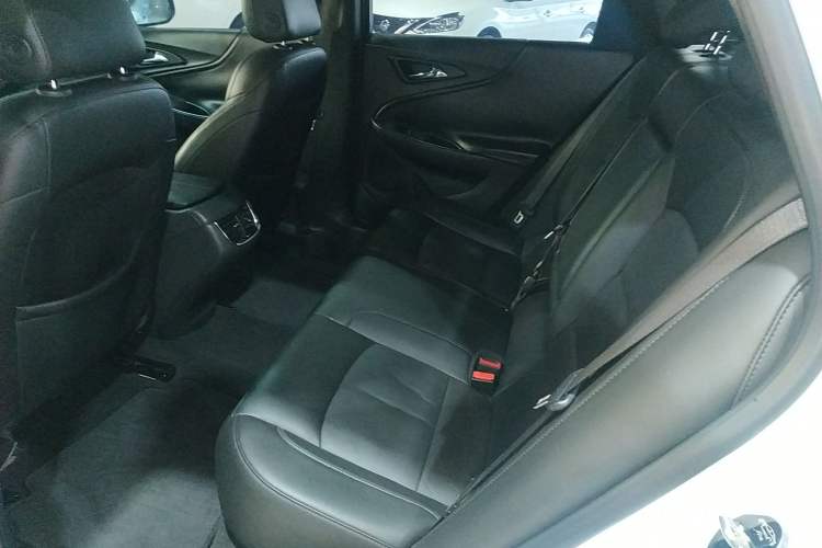 Used Chevrolet Malibu XL 2017 1.5T Automatic Ruichi Edition Left Rear Seat