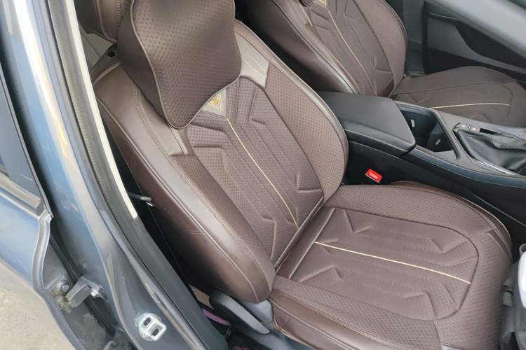 Used Roewe i5 2021 1.5L CVT Platinum Edition
