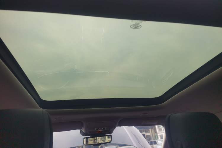 Used Land Rover Range Rover Evoque 2024 Aurora L 249 PS Prestige Light-Chasing Edition