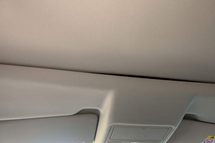 Used Land Rover Discovery Sport 2015 2.0T SE Headliner