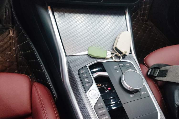 Used BMW 4 Series 2023 425i M Sport Night Edition Gear Lever