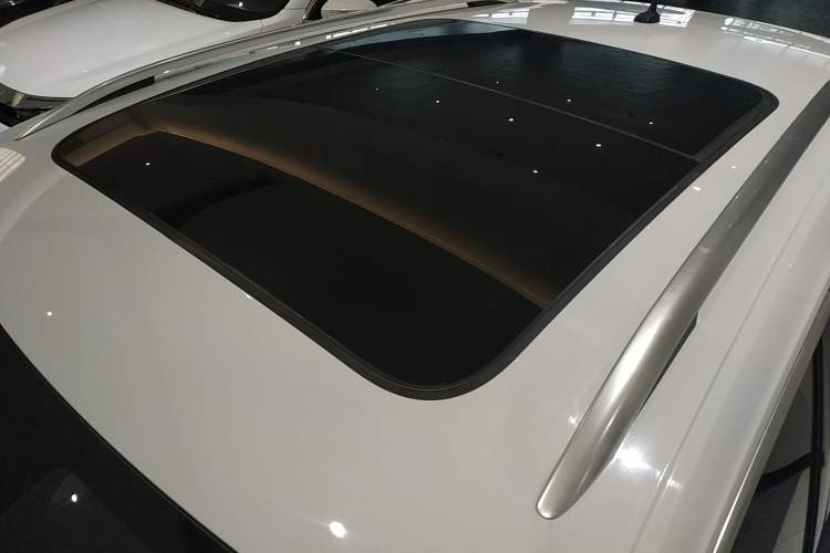 Used Volkswagen T-ROC 2020 230TSI DSG Two-Wheel Drive Advanced Version Roof