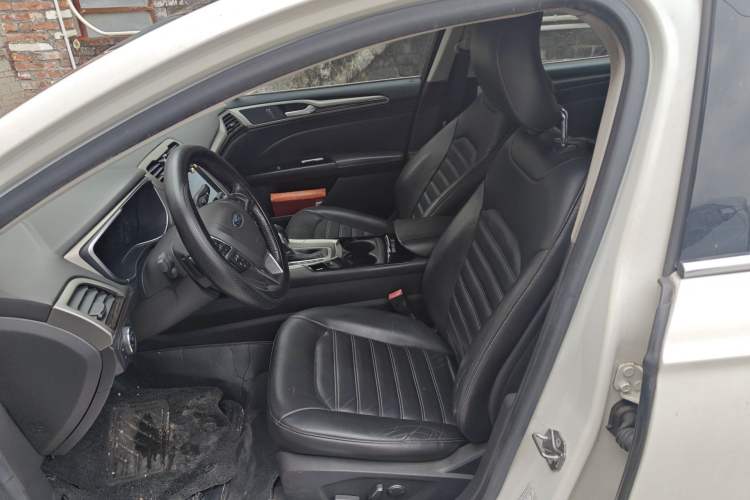 Used Ford Mondeo 2013 2.0L GTDi 200 Fashion Edition
