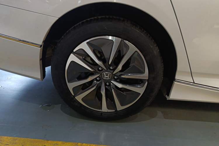 Used Honda Accord 2018 Rui Hybrid 2.0L Rui Ling Edition China VI
