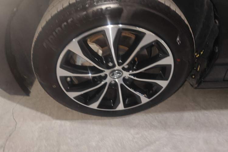 Used Toyota Avalon 2023 2.5L Luxury Edition