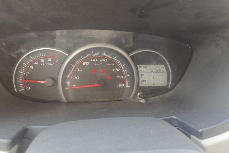 Used CHANGAN OSHAN Olisway 2013 1.2L Manual Elite Model Odometer Close Up