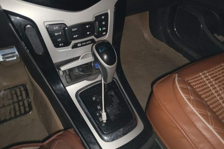 Used BYD Surui 2014 1.5TID Automatic Luxury Model
