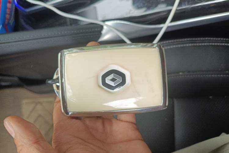 Used Renault Koleos 2018 2.5L Four-Wheel Drive Ultimate Edition Vehicle Key