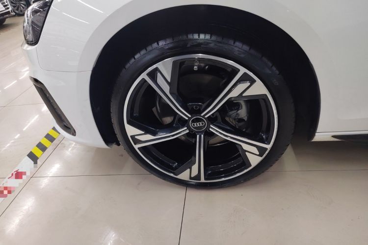 Used Audi A4L 2024 40 TFSI Luxury Dynamic Edition (Starry Night Version)