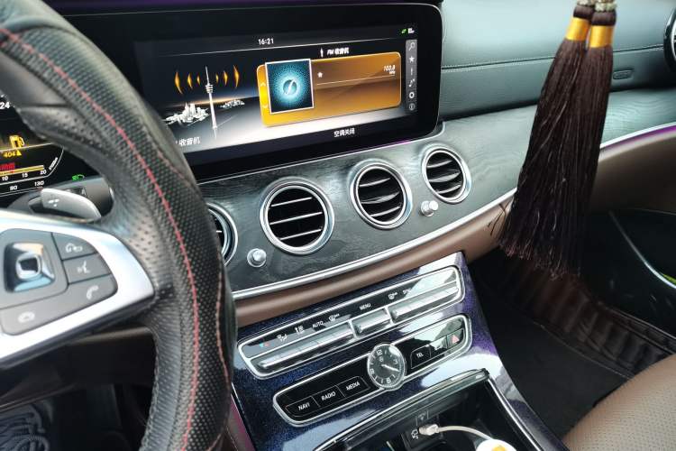 Used Mercedes-Benz E-Class 2017 E 200 L Sport 4MATIC Audio And AC Panel