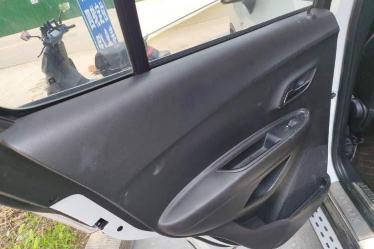 Used Chevrolet Trax 2014 1.4T Automatic Two-Wheel Drive Comfort Version