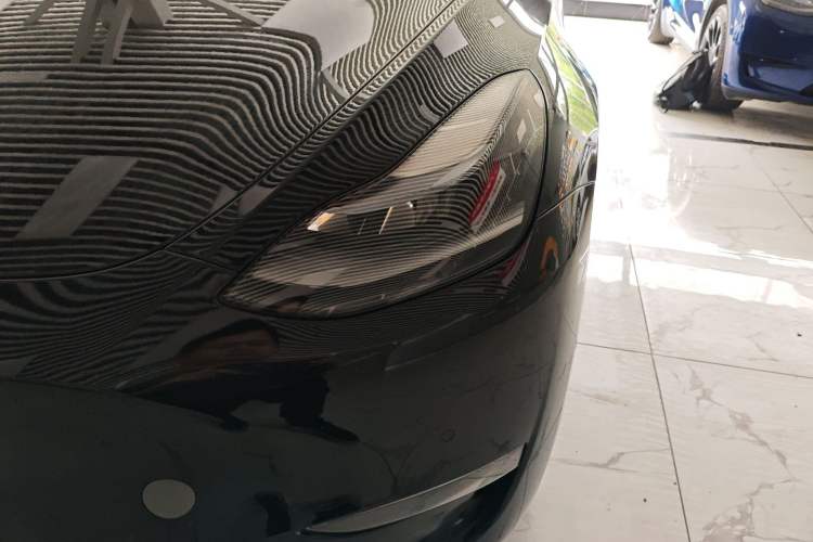 Used Tesla Model Y 2022 Long-Range All-Wheel-Drive Version