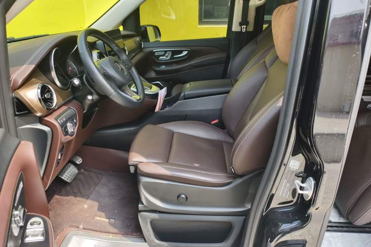 Used Mercedes-Benz V-Class 2022 V 260 L Long-wheelbase Luxury Edition Left Front Seat