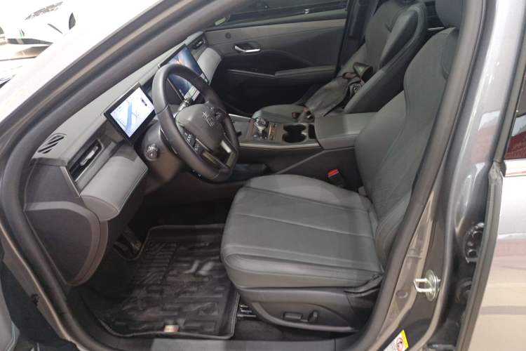 Used BYD Qin PLUS 2025 DM-i Smart Drive 120KM Superior Model