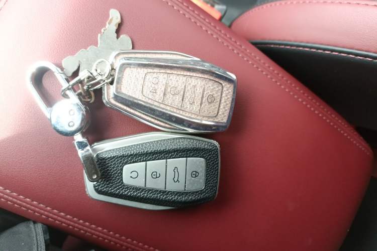 Used Geely Auto Coolray 2020 Facelift 240T DCT Hunter
