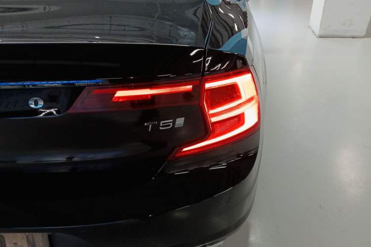 Used Volvo S90 2020 T5 Zhiyi Luxury Edition
