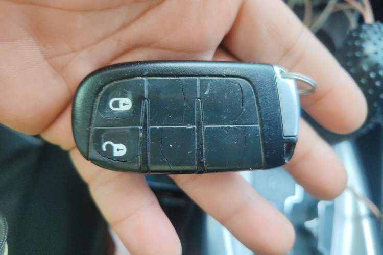 Used Dodge Journey 2013 2.4L Two-Wheel Drive Luxury Version