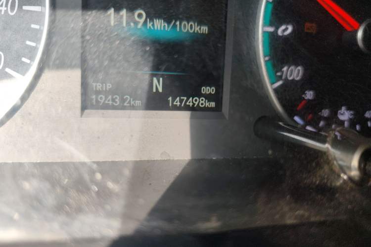 Used Foton Intelligent Blue Elf E7 2023 Pure Electric Van Flat Roof 2 Seats EVE Energy 41.86 kWh Odometer Close Up