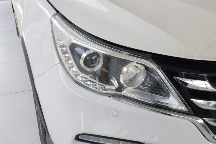 Used Baojun 560 2017 Rhythmic Edition 1.8L iAMT Prestige Model