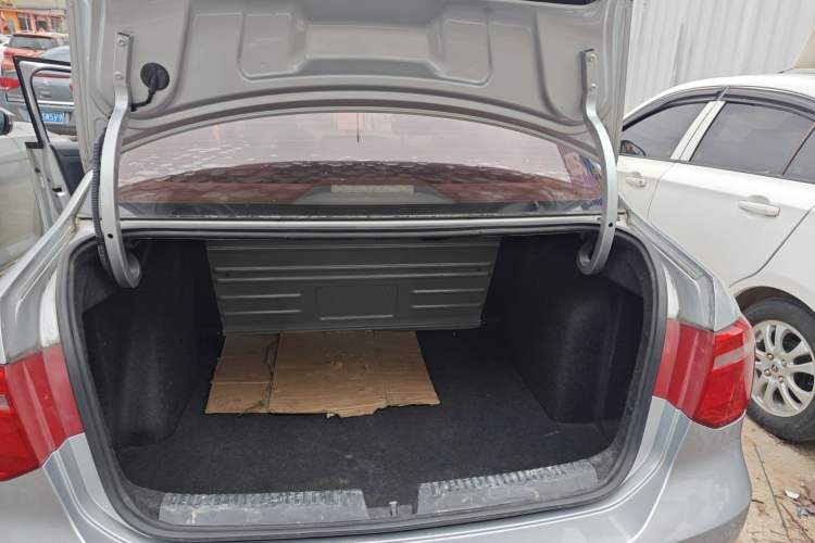 Used Volkswagen Jetta 2013 1.6L Automatic Fashion Model