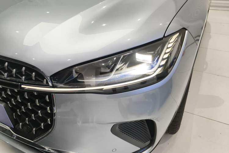 Used Lincoln Corsair 2024 2.0T Two-Wheel Drive Deluxe Edition
