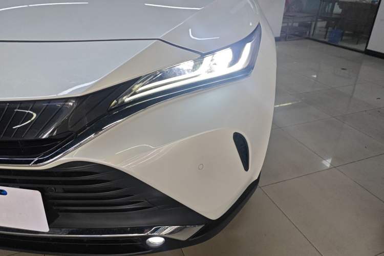 Used Toyota Harrier 2022 2.0L CVT Two-Wheel Drive Deluxe Edition