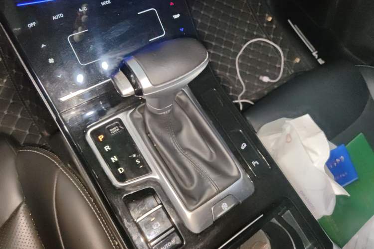 Used Dongfeng Fengon ix5 2019 220T CVT Zhiyue Trim China V Emission Standard Gear Lever