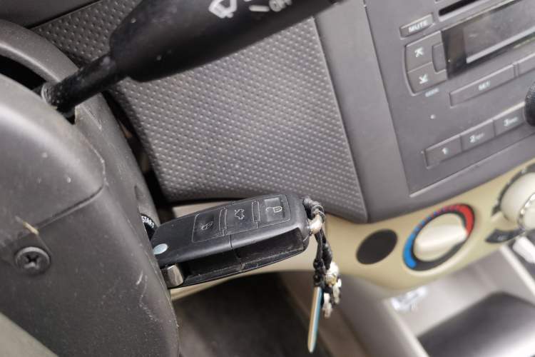 Used Chevrolet Lova 2010 1.6MT Dynamic Edition Vehicle Key