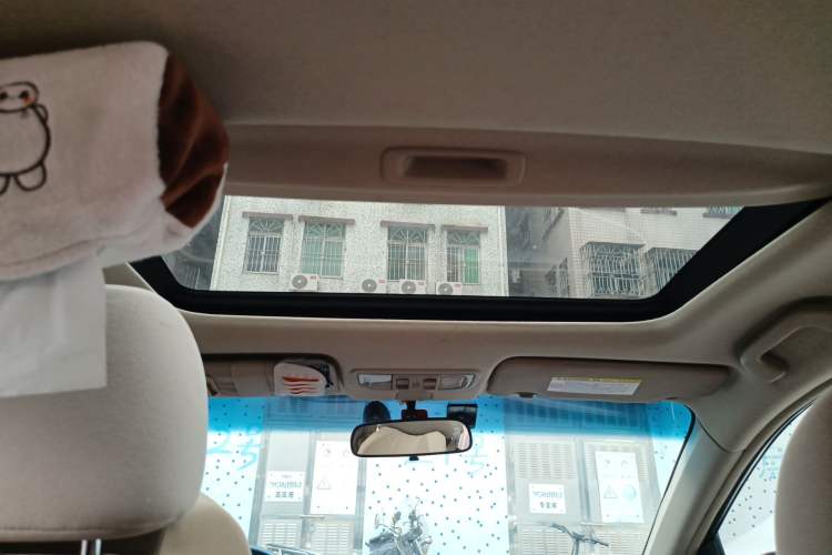 Used Honda Crider 2015 1.8L automatic luxury edition Headliner