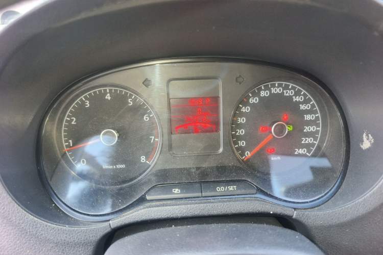 Used Volkswagen Polo 2011 1.4L Automatic ZhiShang Version