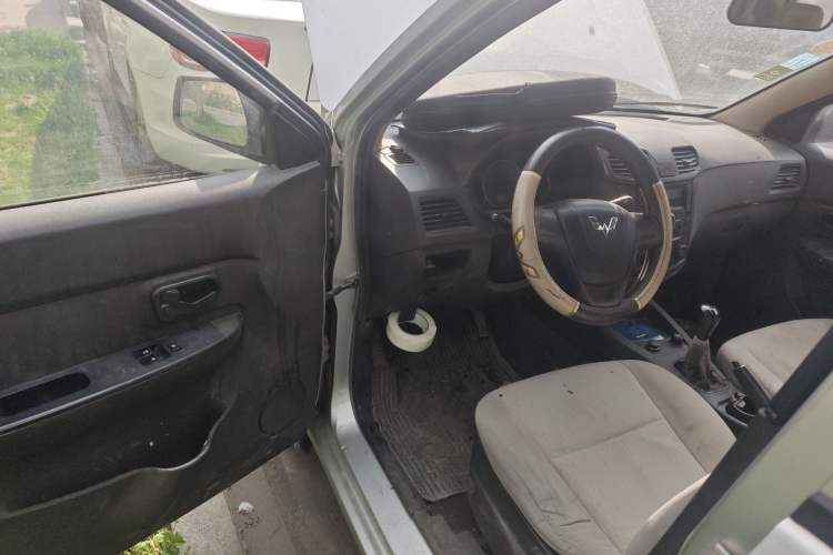 Used Wuling Hongguang 2014 1.2L Base Model China IV
