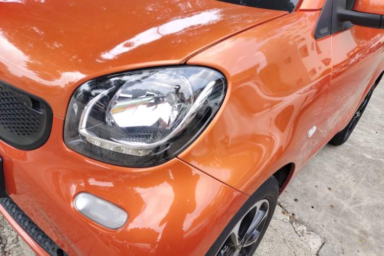 Used smart fortwo 2015 1.0L 52 kW Hardtop Passion Edition
