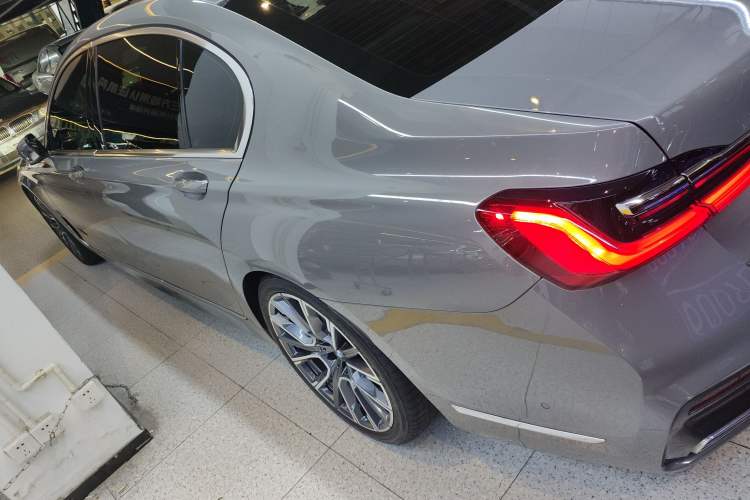 Used BMW 7 Series 2021 740Li Leading Model M Sport Package