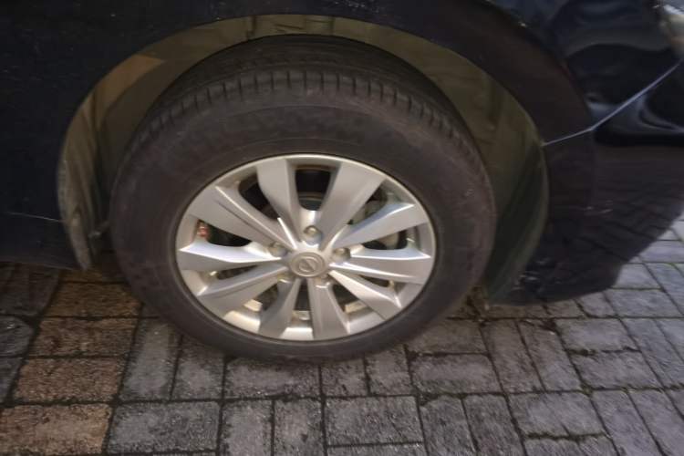 Used Nissan Teana 2016 2.0L XL Comfort Edition Right Front Wheel Hub