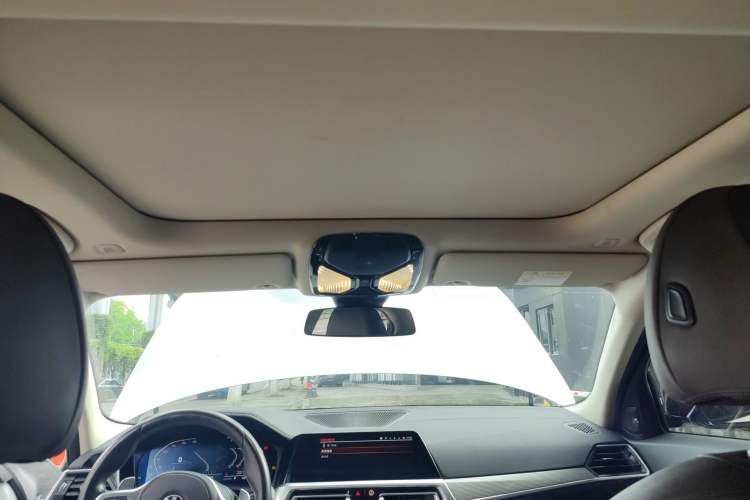 Used BMW 3 Series 2022 Revised 325i M Sport Night Edition Package Headliner