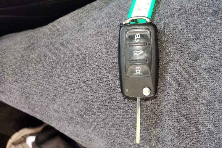 Used Volkswagen Polo 2016 1.6L Automatic Comfort Model