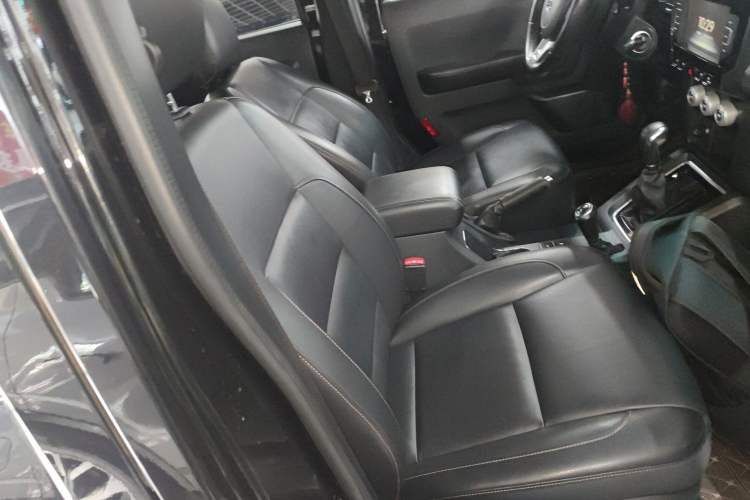 Used BAIC Off-Road BJ40 2016 40L 2.3T Automatic All-Wheel Drive Premium Edition Right Front Seat